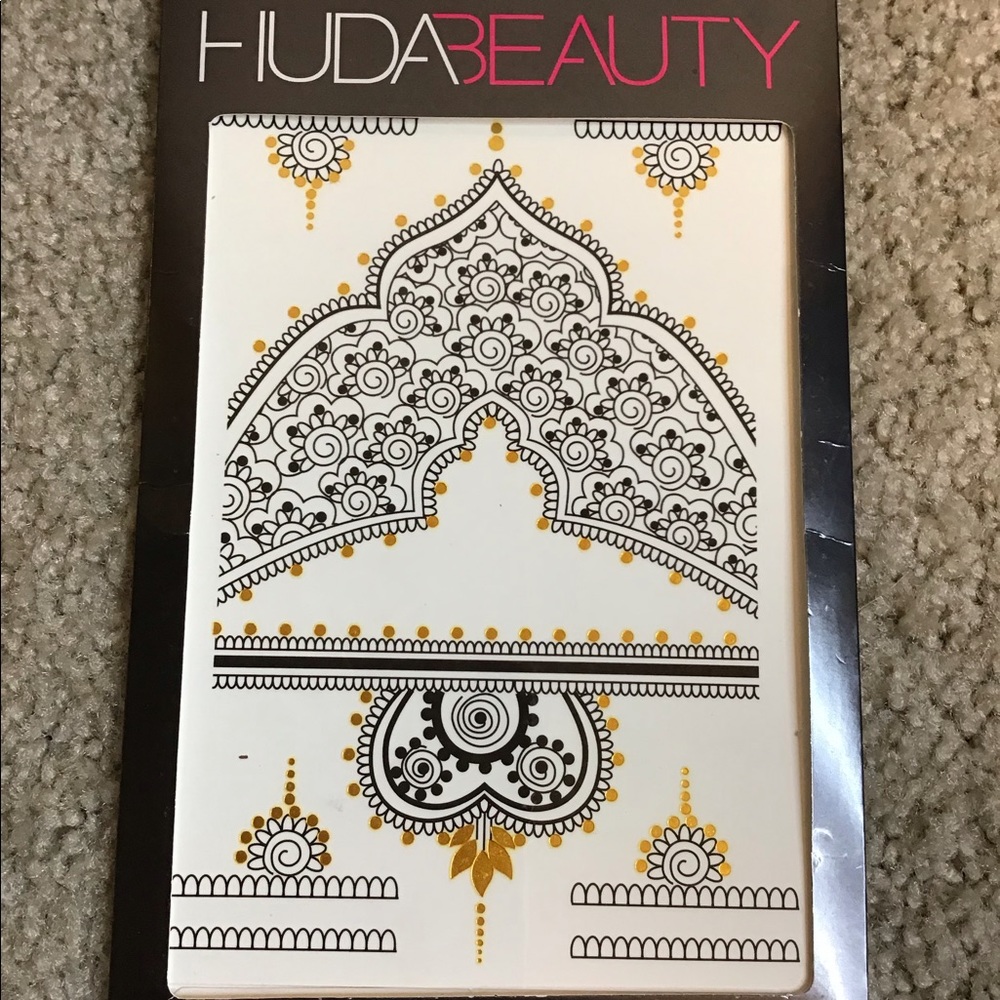 HudaBeauty henna tattoo
